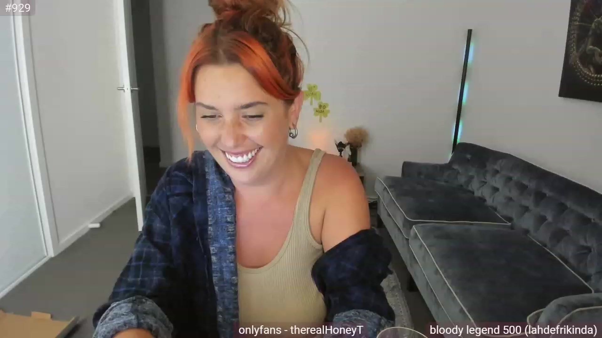 Gallery image thumbnail from HoneyMcTits_'s myfreecams stream on, 03/24/2023, 08:25 image 16 of 20