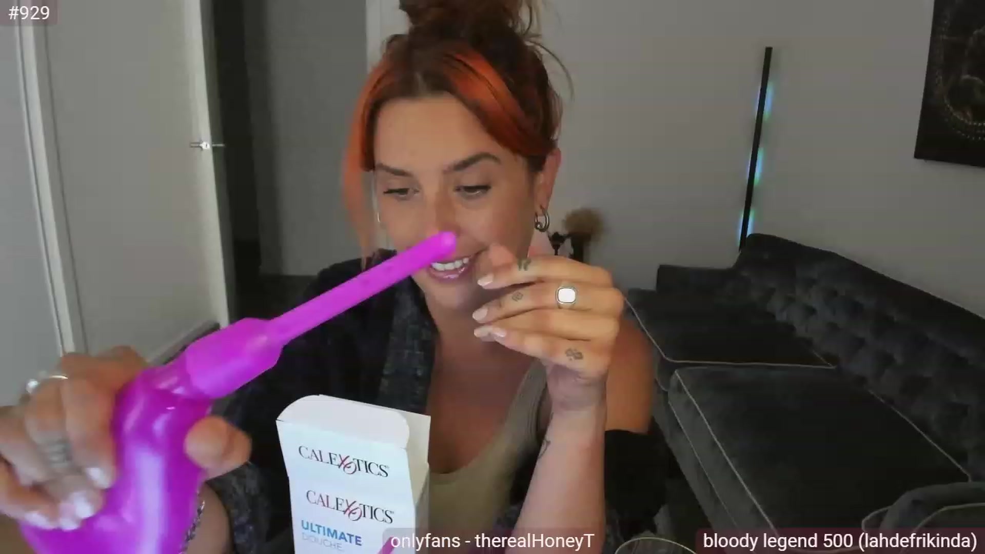 Gallery image thumbnail from HoneyMcTits_'s myfreecams stream on, 03/24/2023, 08:25 image 15 of 20