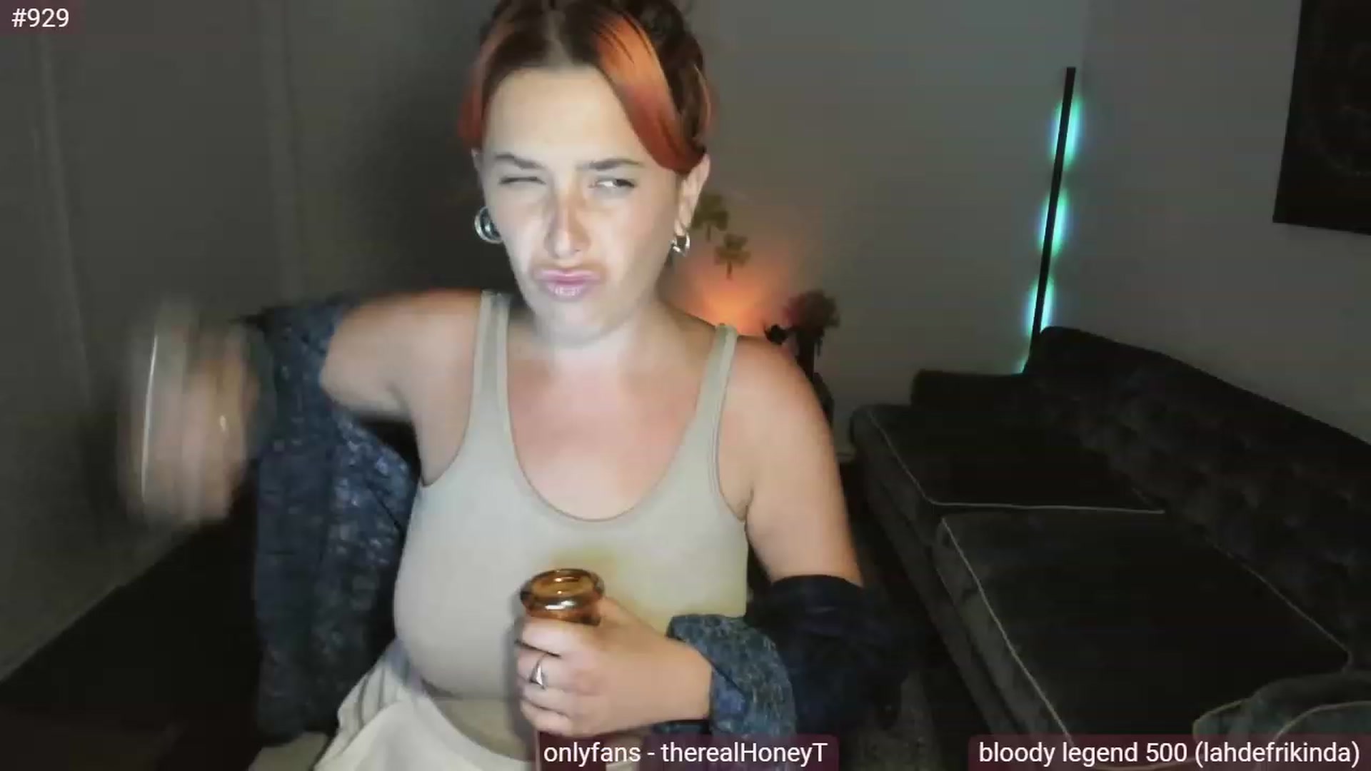 Gallery image thumbnail from HoneyMcTits_'s myfreecams stream on, 03/24/2023, 09:06 image 10 of 20