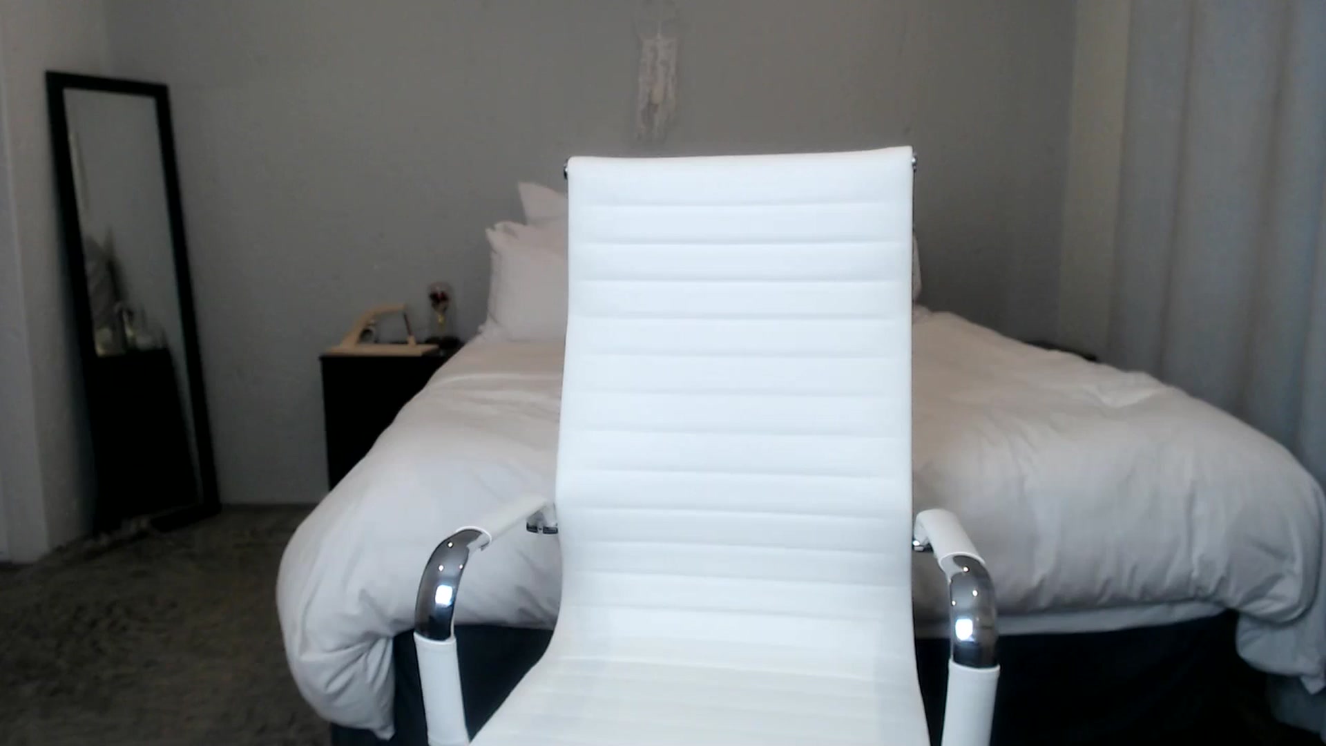 Gallery image thumbnail from HoneyNala's myfreecams stream on, 09/25/2024, 04:26 image 18 of 20