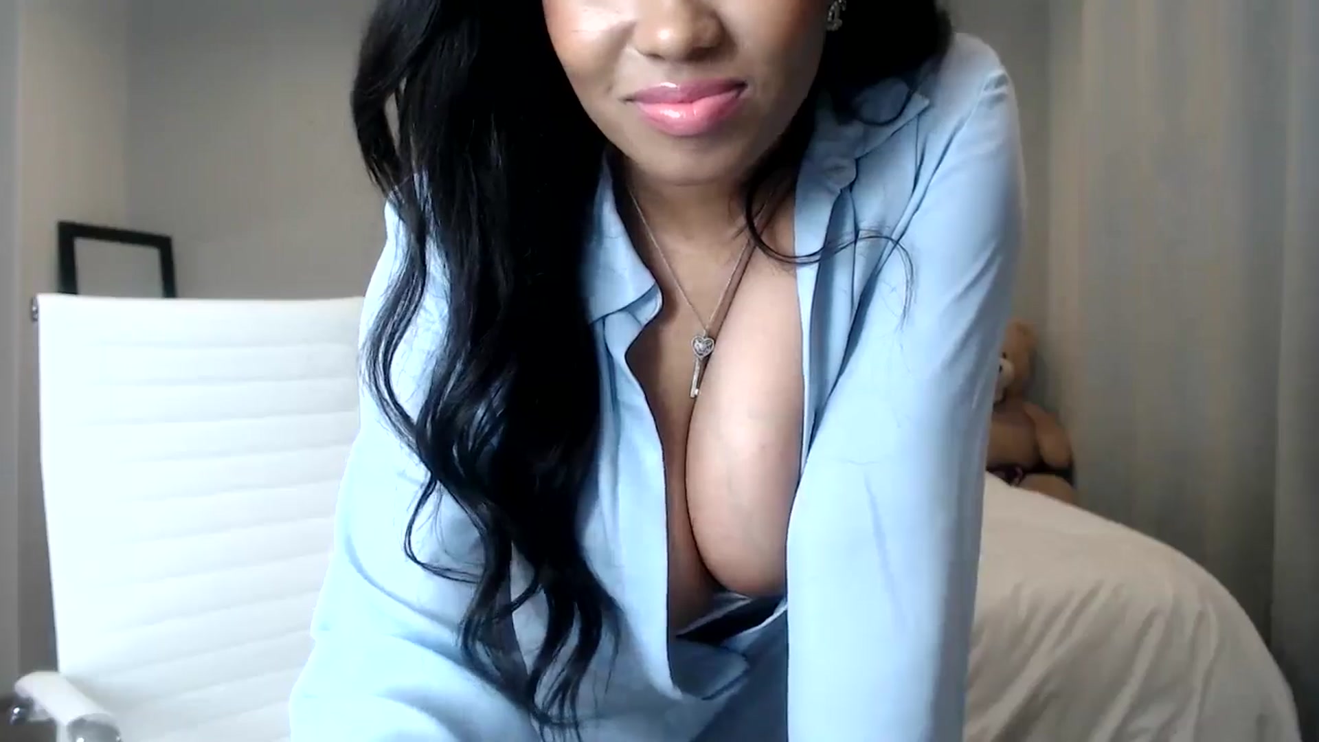 Gallery image thumbnail from HoneyNala's myfreecams stream on, 10/08/2024, 19:57 image 18 of 20