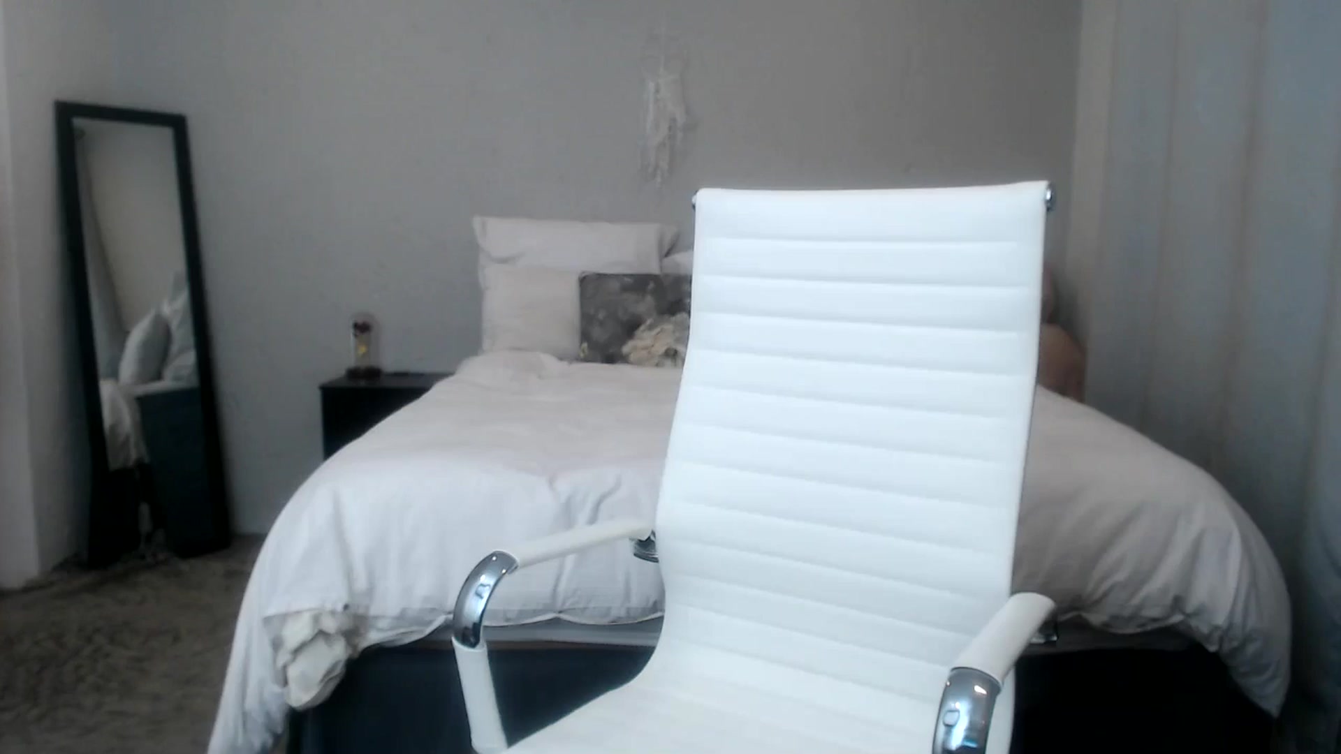 Gallery image thumbnail from HoneyNala's myfreecams stream on, 11/11/2024, 24:02 image 6 of 20