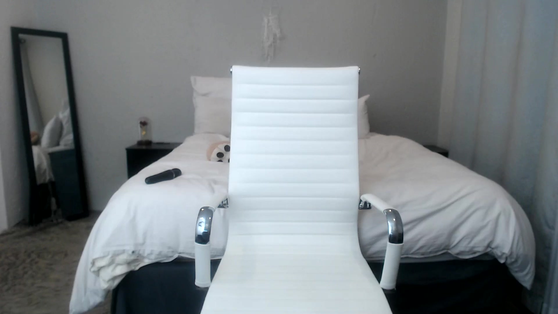 Gallery image thumbnail from HoneyNala's myfreecams stream on, 11/11/2024, 03:16 image 19 of 20
