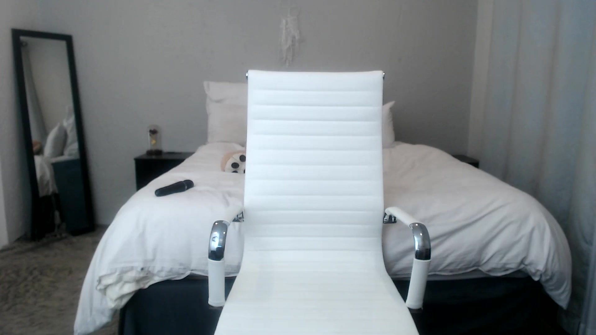 Gallery image thumbnail from HoneyNala's myfreecams stream on, 11/11/2024, 03:16 image 20 of 20