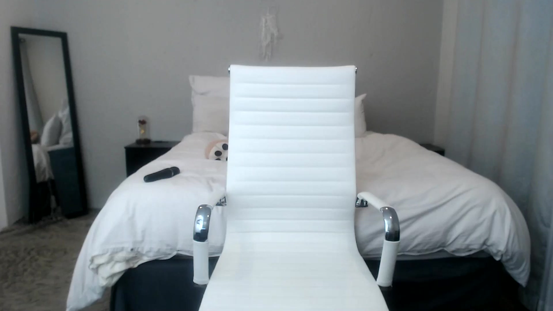 Gallery image thumbnail from HoneyNala's myfreecams stream on, 11/11/2024, 03:16 image 18 of 20