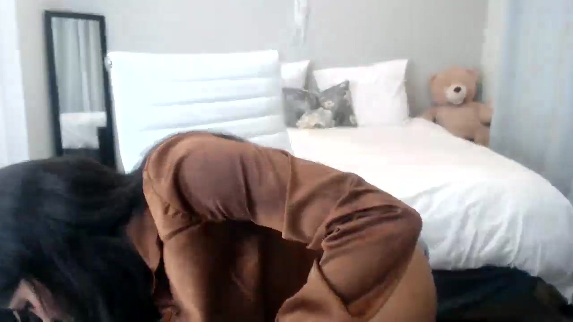 Gallery image thumbnail from HoneyNala's myfreecams stream on, 12/13/2024, 03:02 image 6 of 20