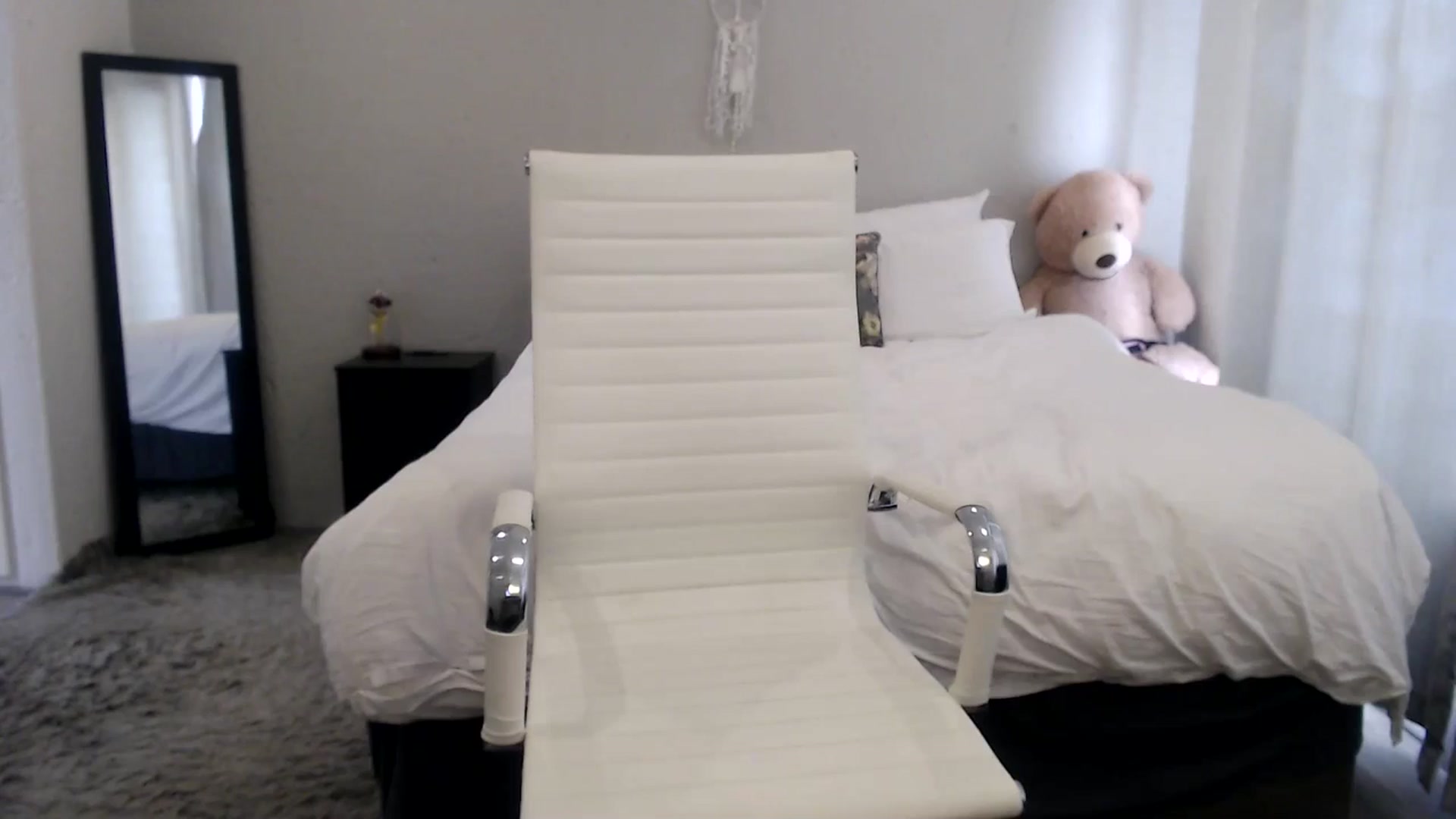 Gallery image thumbnail from HoneyNala's myfreecams stream on, 01/12/2025, 14:06 image 9 of 20