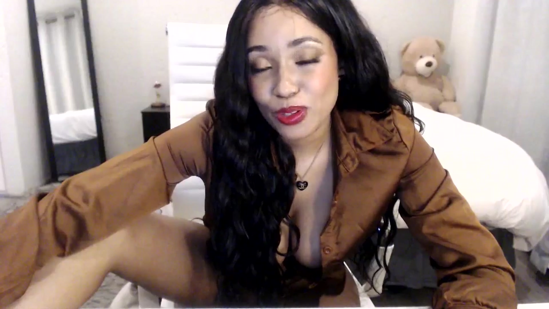 Gallery image thumbnail from HoneyNala's myfreecams stream on, 04/14/2025, 21:04 image 13 of 20