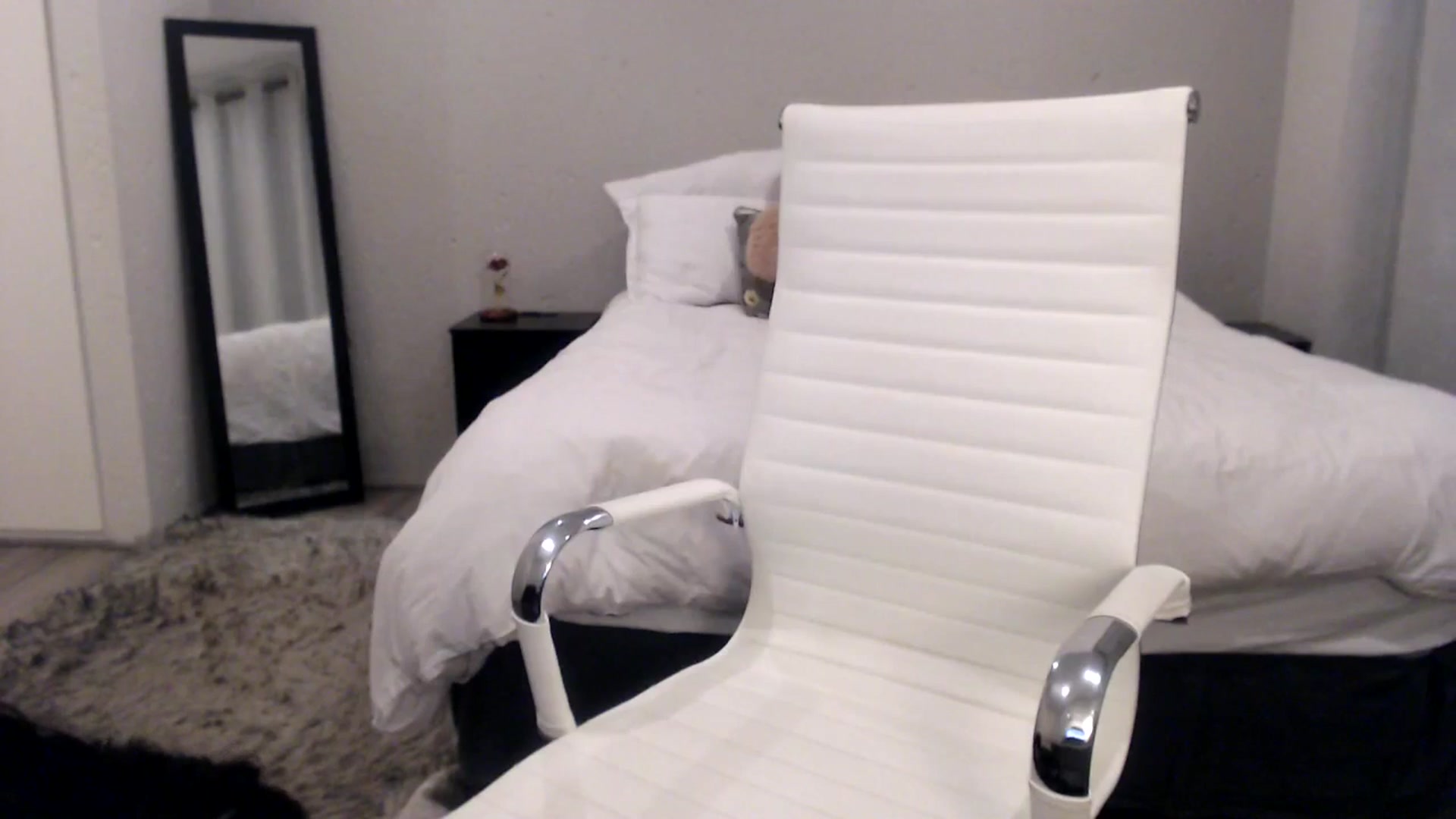 Gallery image thumbnail from HoneyNala's myfreecams stream on, 04/16/2025, 24:19 image 12 of 20