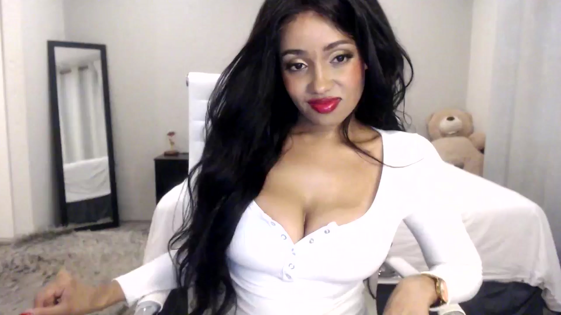 Gallery image thumbnail from HoneyNala's myfreecams stream on, 04/26/2025, 02:33 image 5 of 20
