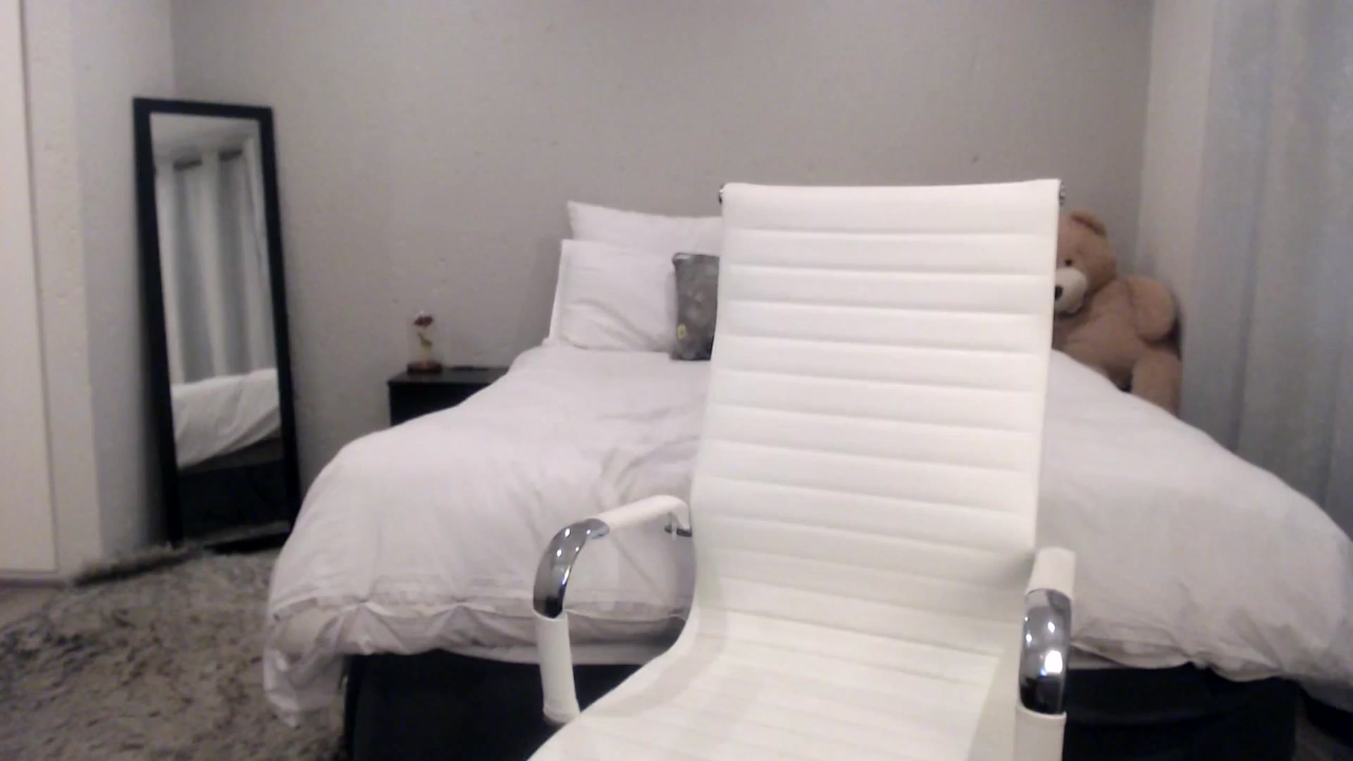 Gallery image thumbnail from HoneyNala's myfreecams stream on, 05/05/2025, 03:39 image 10 of 20