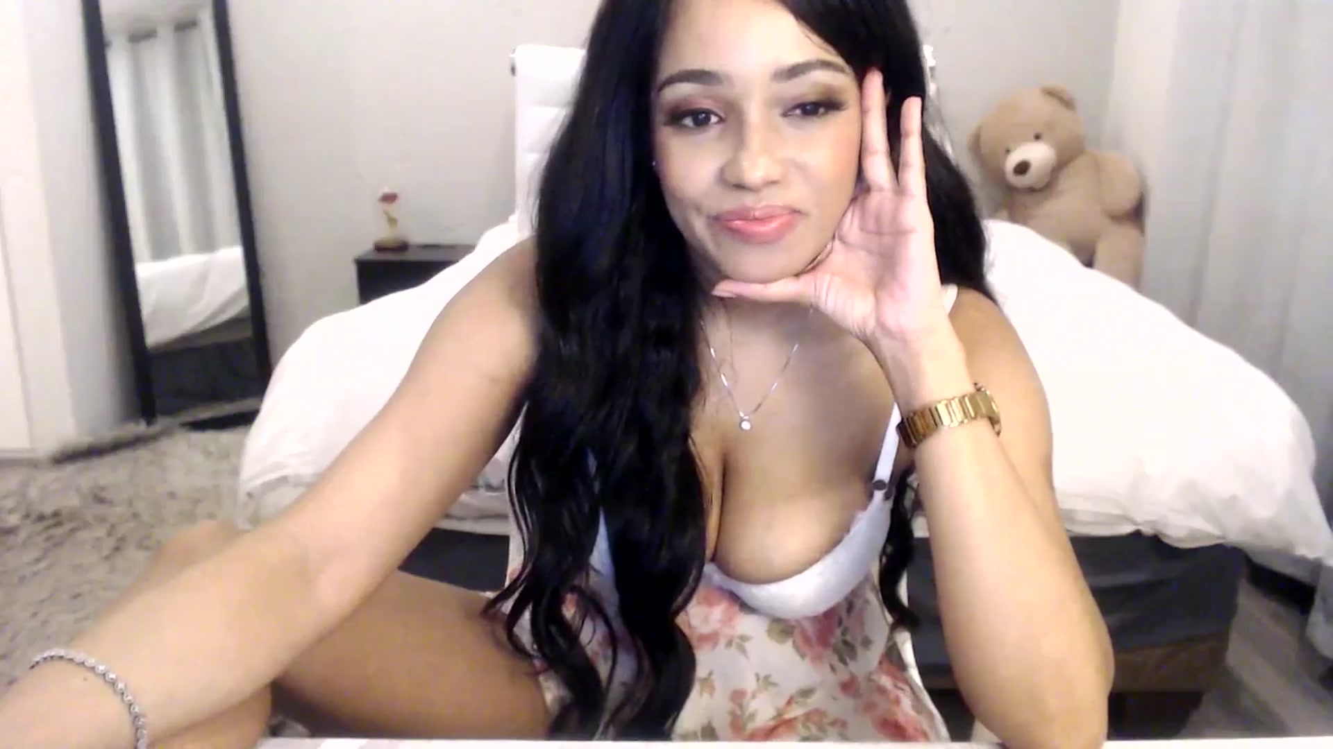 Gallery image thumbnail from HoneyNala's myfreecams stream on, 05/05/2025, 03:39 image 3 of 20