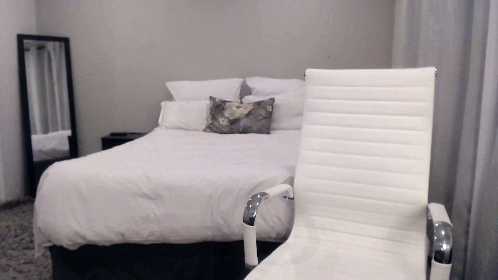 Gallery image thumbnail from HoneyNala's myfreecams stream on, 08/16/2025, 01:48 image 20 of 20