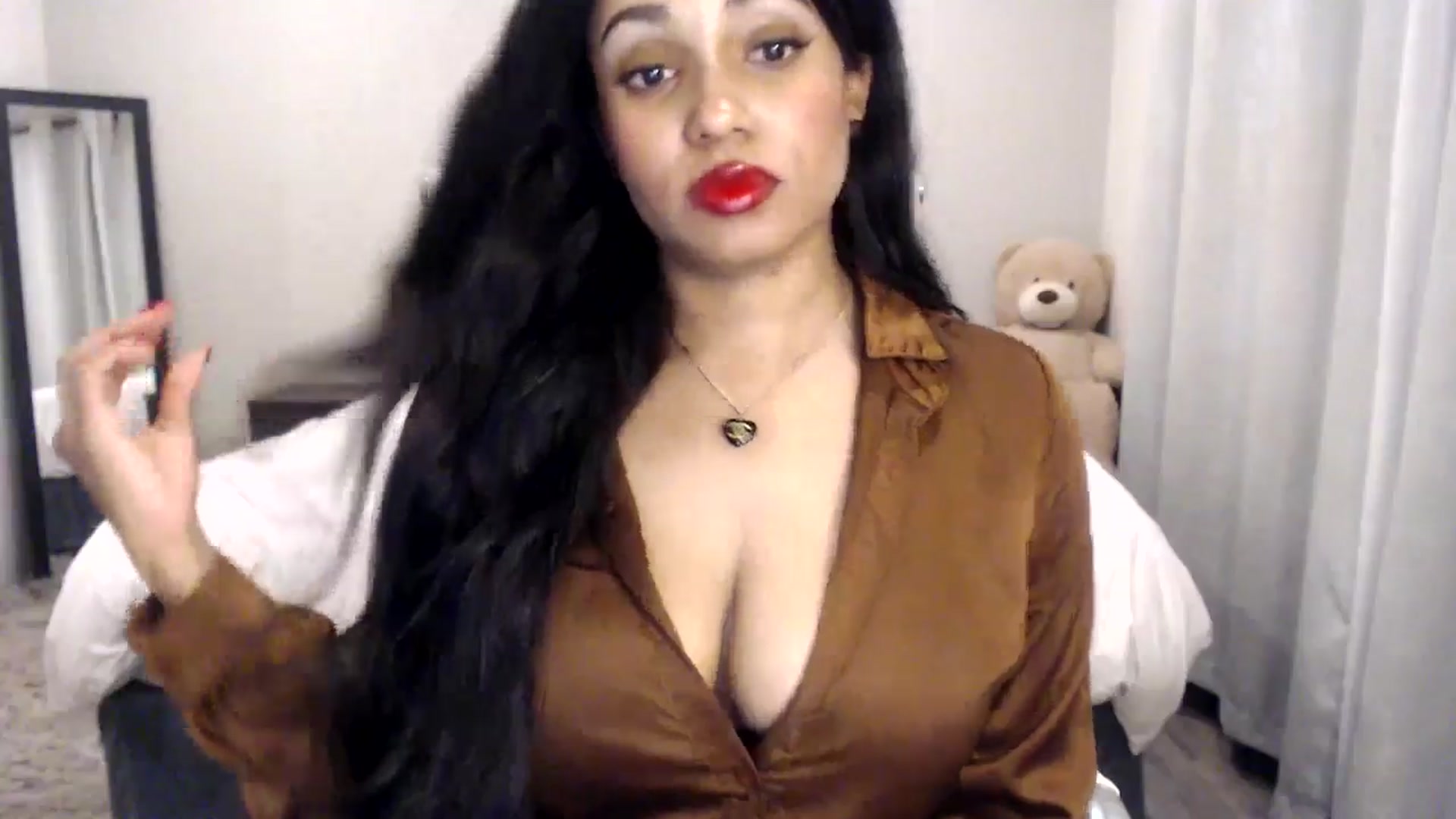 Gallery image thumbnail from HoneyNala's myfreecams stream on, 08/27/2025, 24:51 image 7 of 20