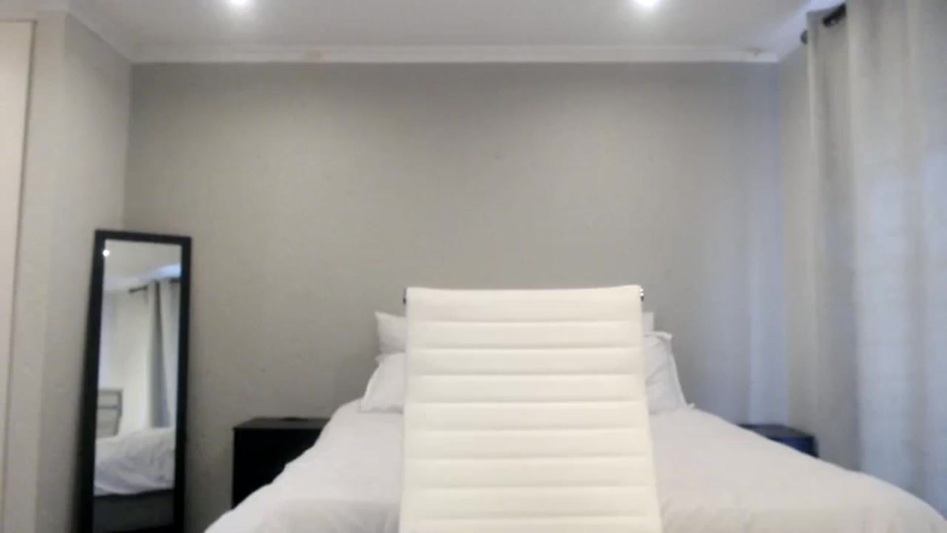 Gallery image thumbnail from HoneyNala's myfreecams stream on, 09/15/2025, 06:42 image 12 of 20