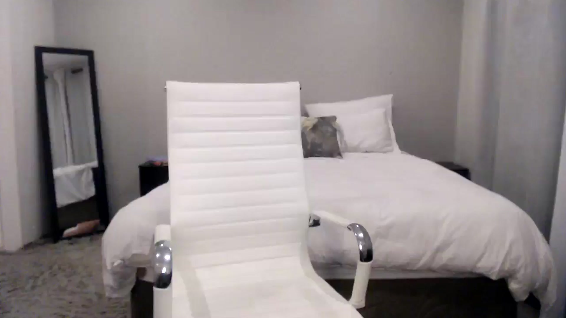 Gallery image thumbnail from HoneyNala's myfreecams stream on, 09/18/2025, 01:11 image 9 of 20
