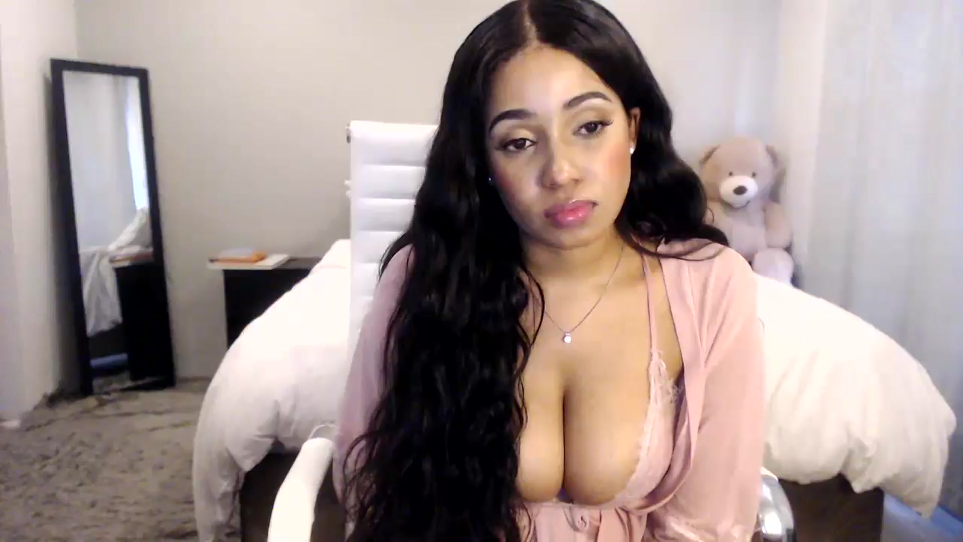 Gallery image thumbnail from HoneyNala's myfreecams stream on, 10/01/2025, 04:27 image 19 of 20