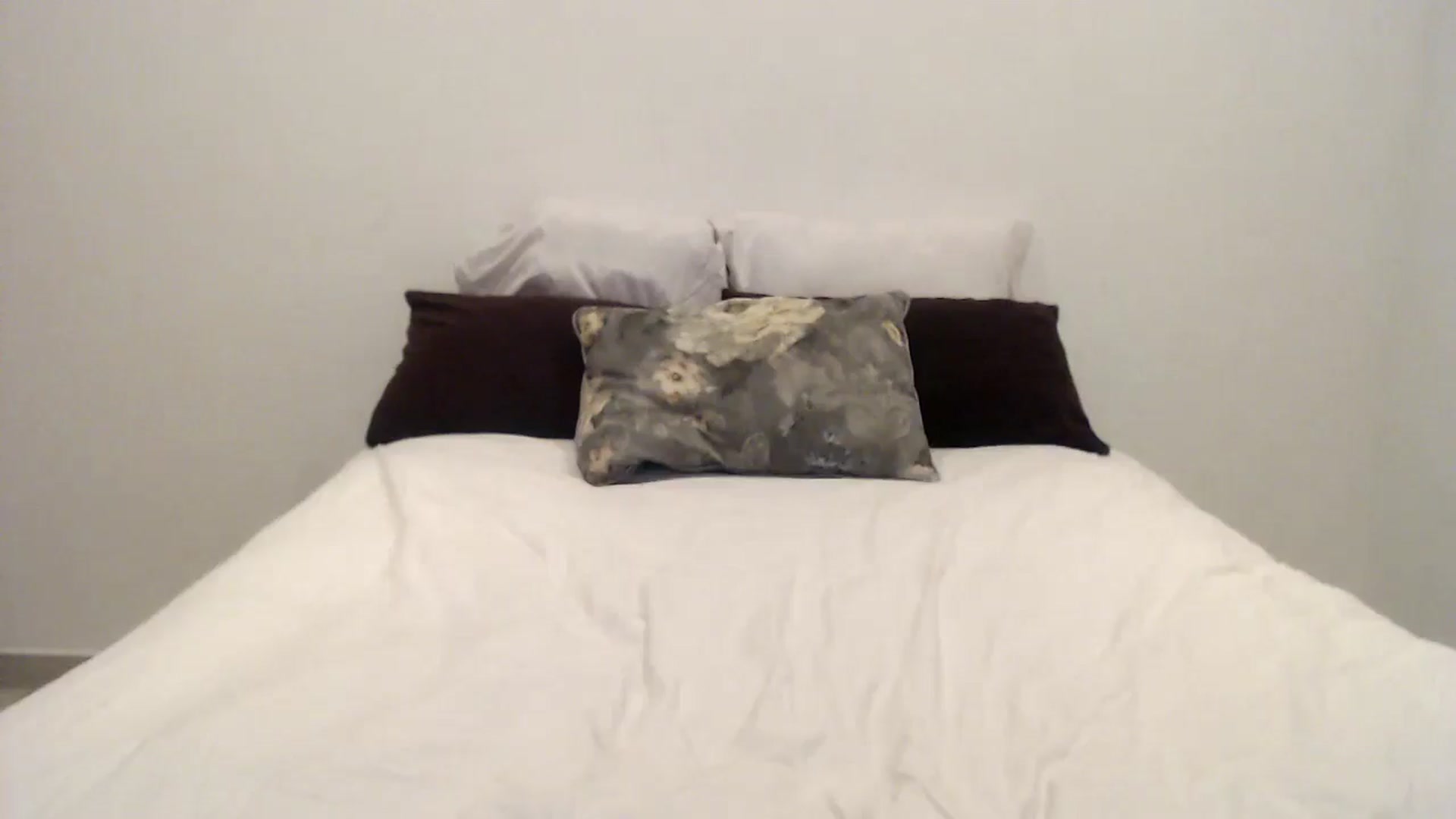 Gallery image thumbnail from HoneyNala's myfreecams stream on, 02/01/2026, 04:15 image 11 of 20