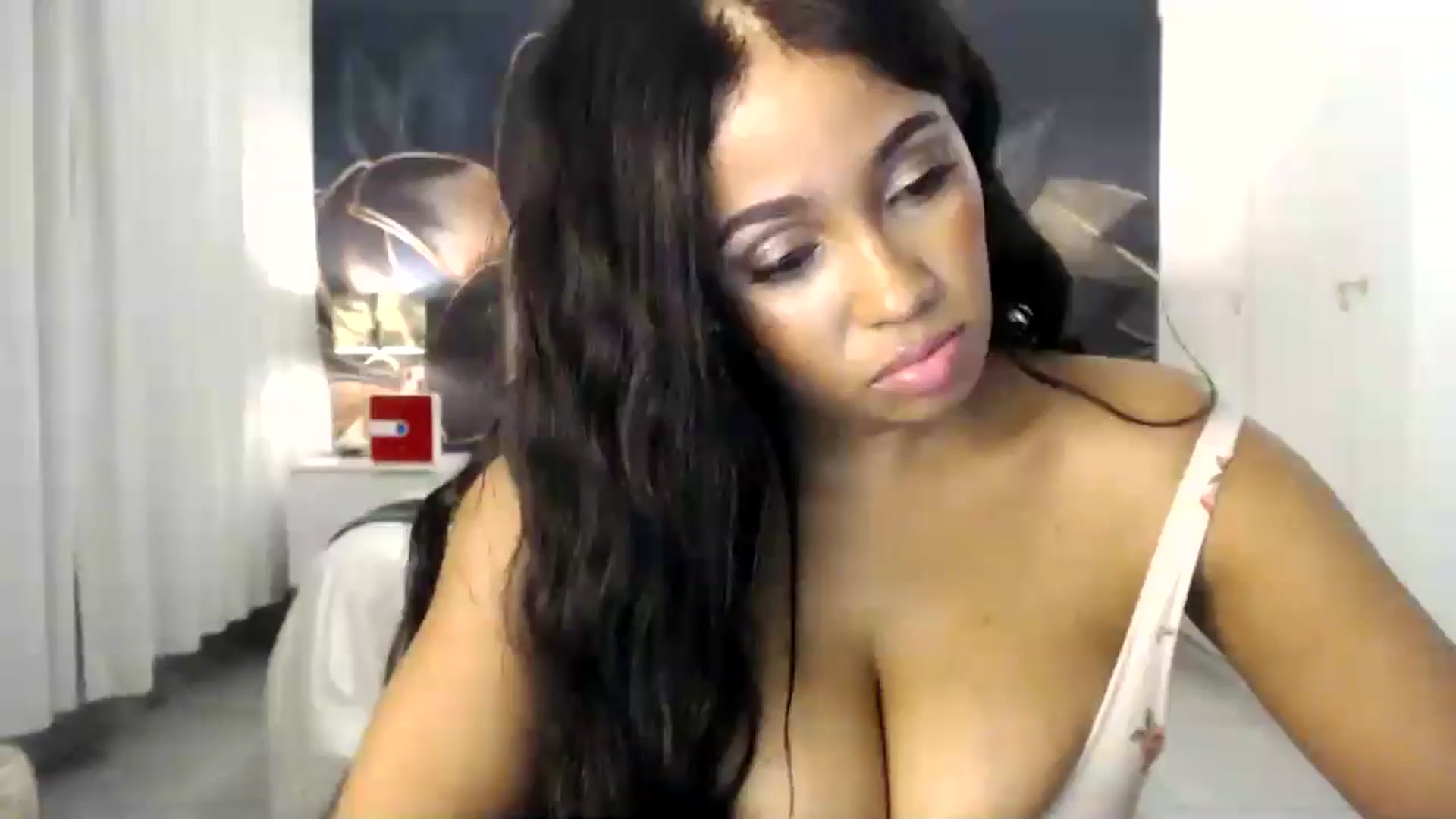Gallery image thumbnail from HoneyNala's myfreecams stream on, 03/12/2026, 02:01 image 12 of 20
