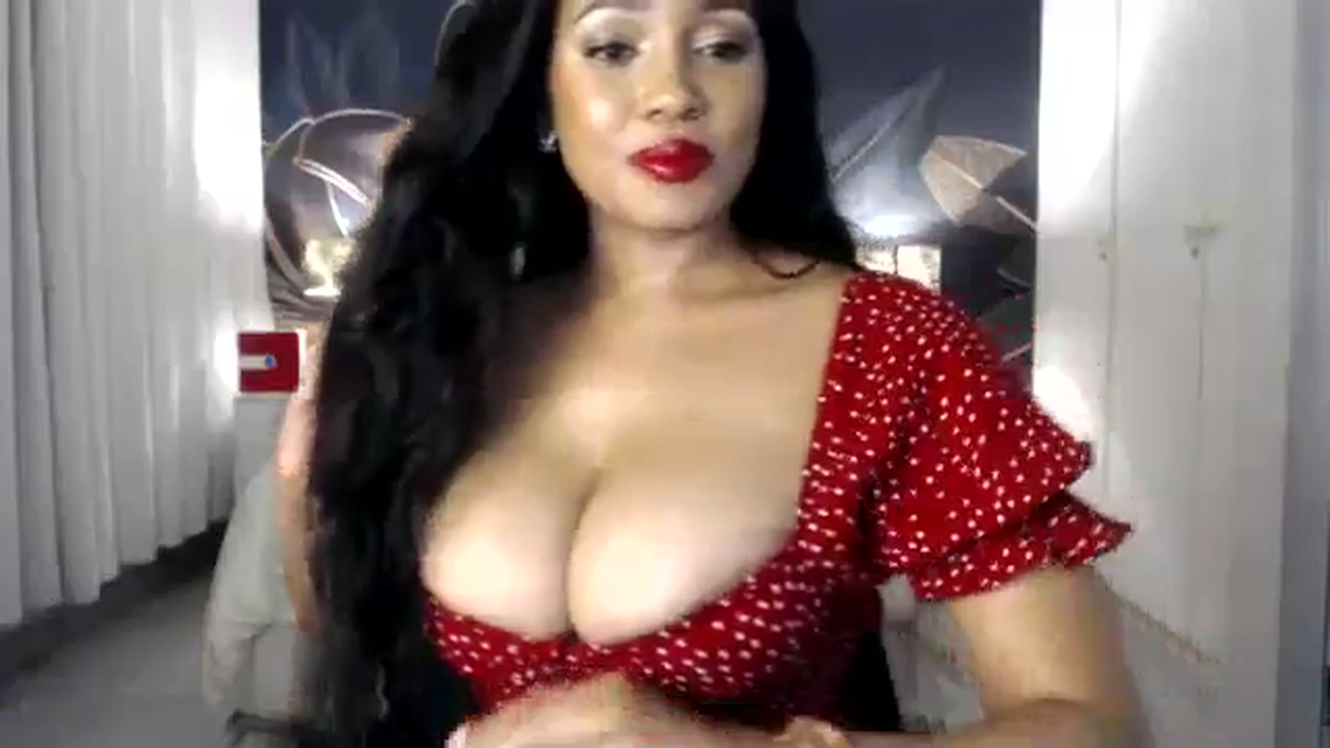Gallery image thumbnail from HoneyNala's myfreecams stream on, 03/16/2026, 24:43 image 6 of 20