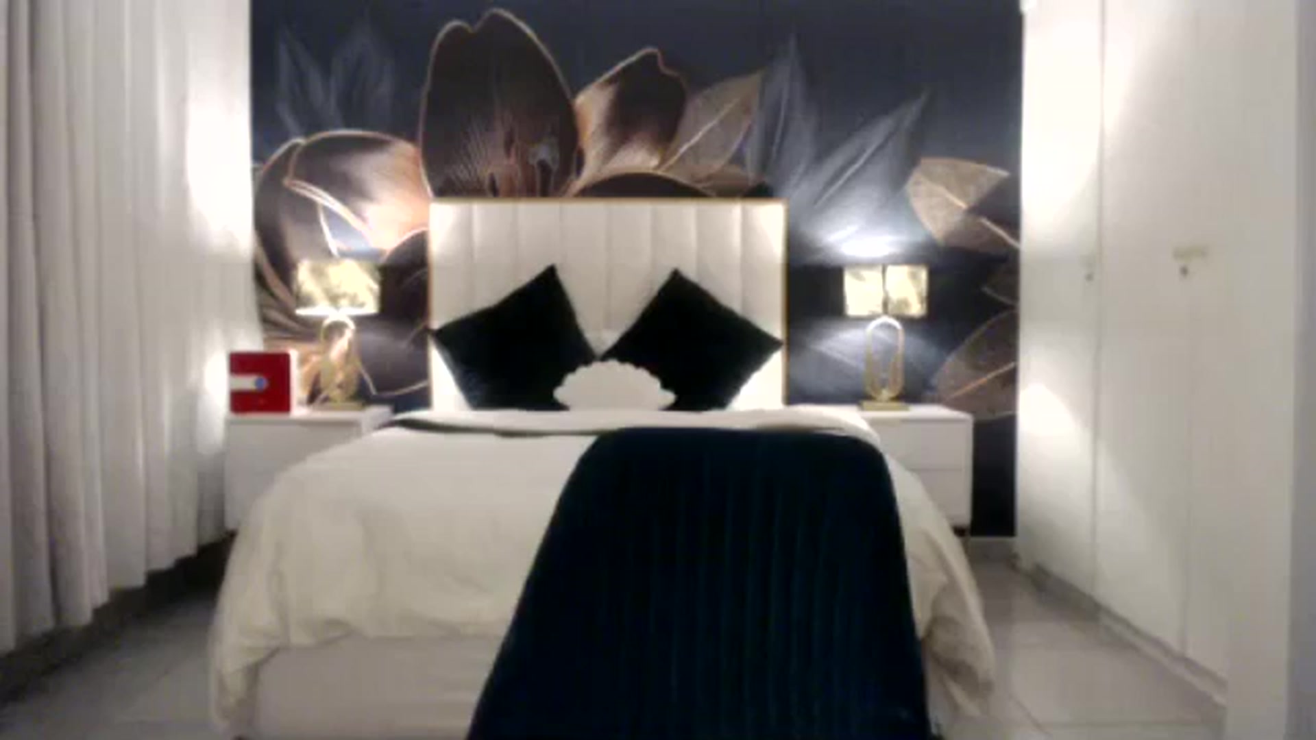 Gallery image thumbnail from HoneyNala's myfreecams stream on, 03/16/2026, 03:48 image 13 of 20