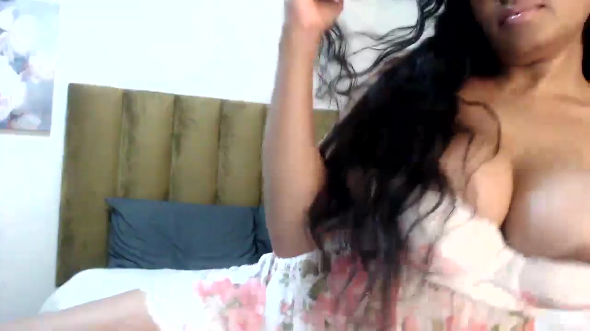 Gallery image thumbnail from HoneyNala's myfreecams stream on, 03/27/2026, 03:14 image 16 of 20