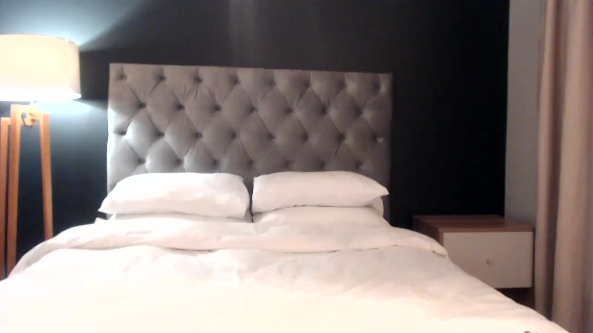 Gallery image thumbnail from HoneyNala's myfreecams stream on, 04/07/2026, 01:16 image 15 of 20
