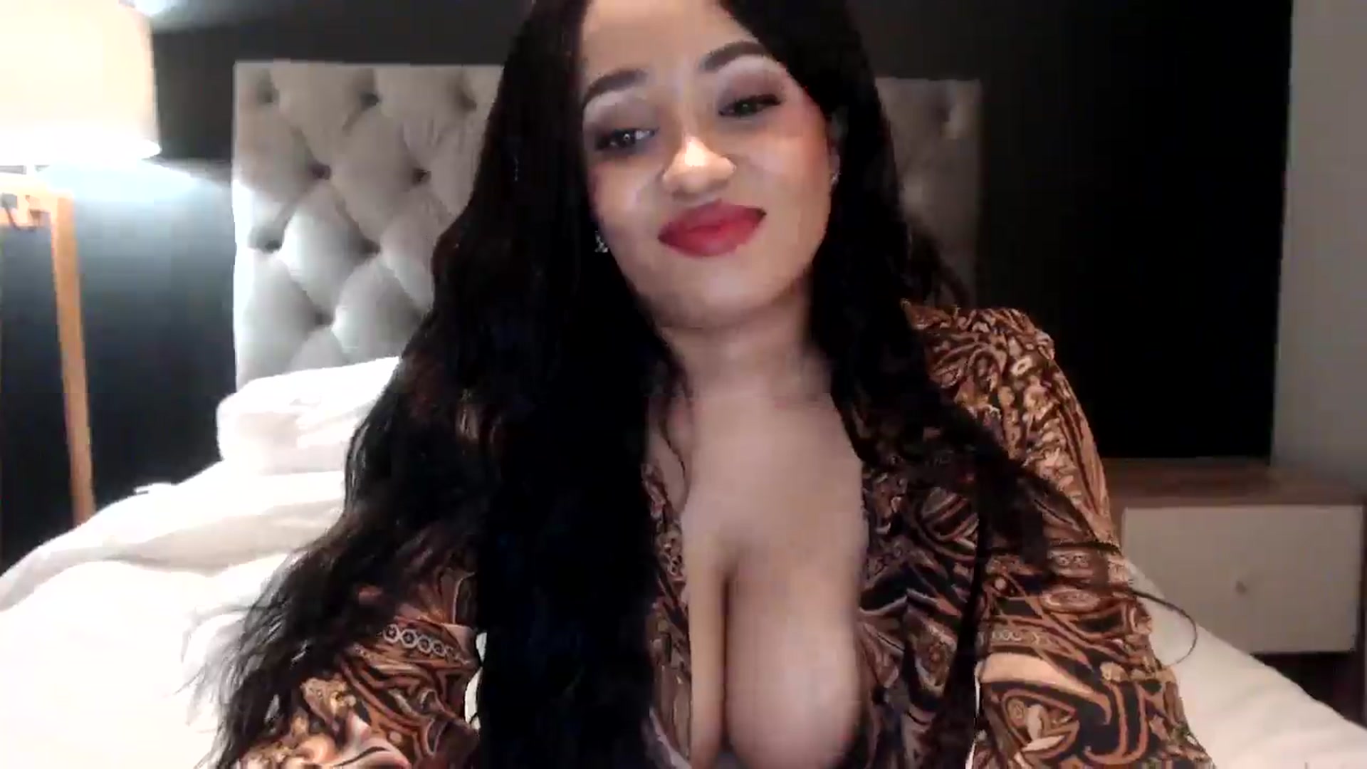 Gallery image thumbnail from HoneyNala's myfreecams stream on, 04/07/2026, 04:21 image 11 of 20