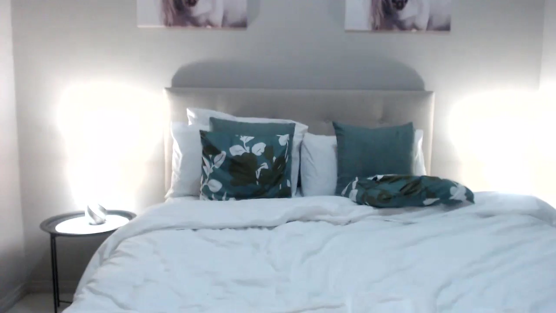 Gallery image thumbnail from HoneyNala's myfreecams stream on, 04/17/2026, 01:39 image 16 of 20