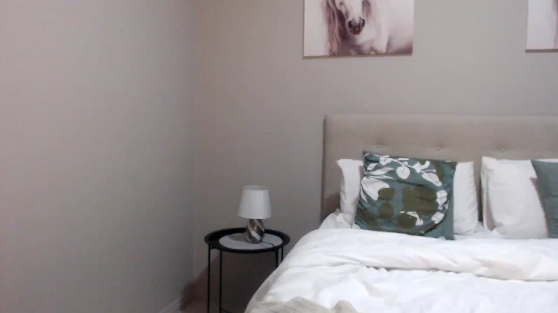 Gallery image thumbnail from HoneyNala's myfreecams stream on, 04/21/2026, 03:26 image 9 of 20