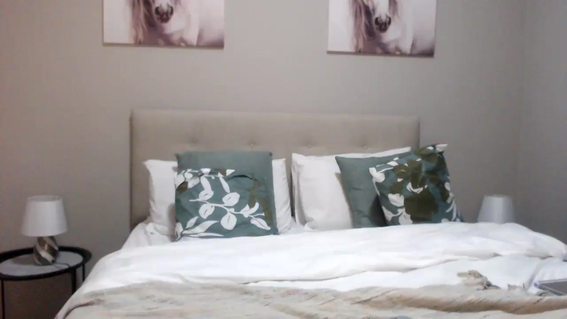 Gallery image thumbnail from HoneyNala's myfreecams stream on, 04/21/2026, 04:10 image 20 of 20