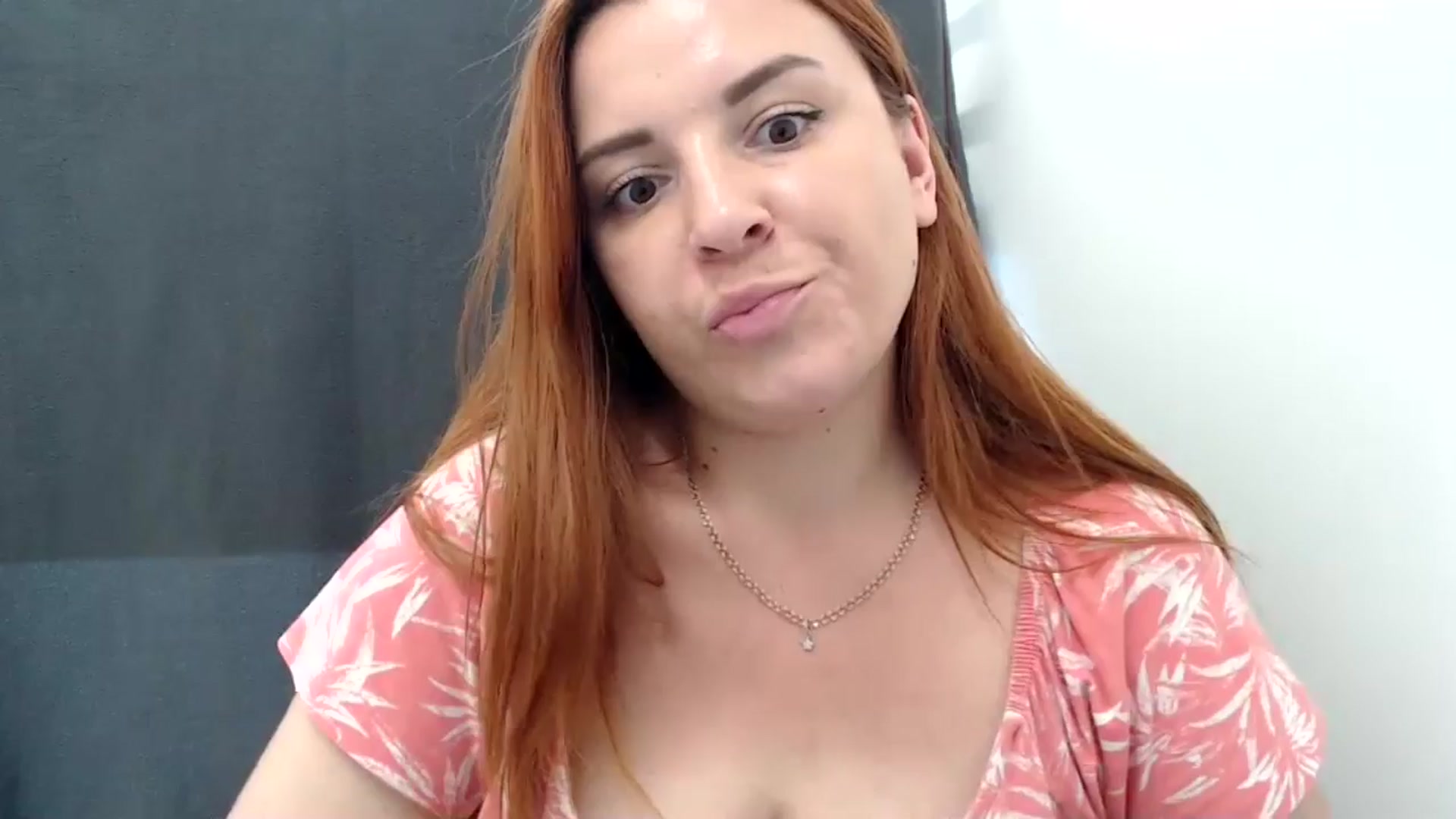 Gallery image thumbnail from HoneyPapaya's myfreecams stream on, 07/05/2024, 14:58 image 7 of 20