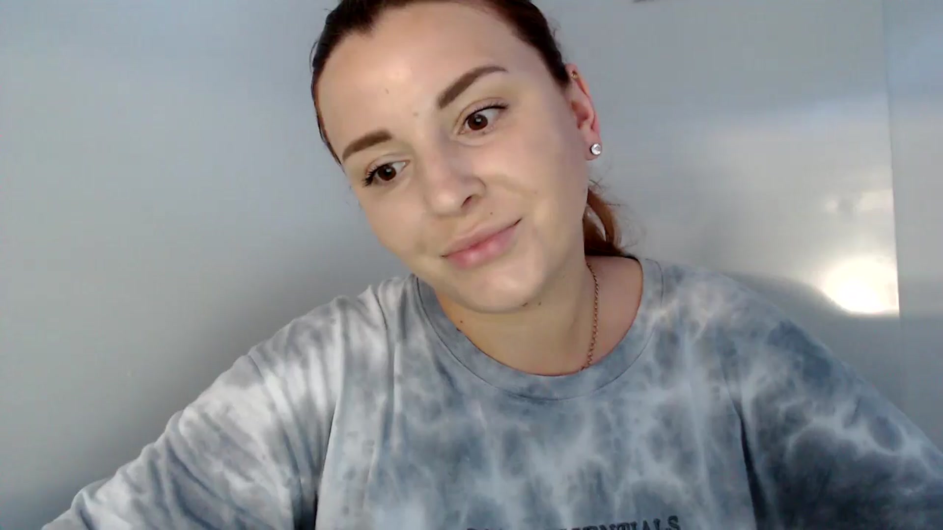 Gallery image thumbnail from HoneyPapaya's myfreecams stream on, 08/13/2024, 12:29 image 17 of 20