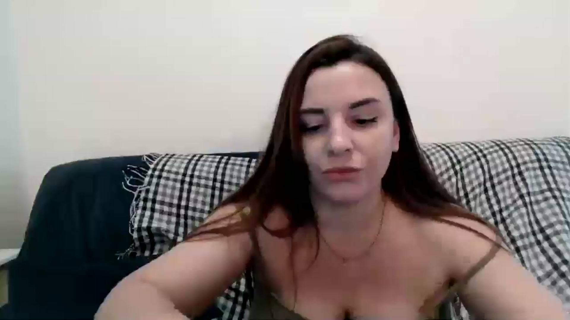 Gallery image thumbnail from HoneyPapaya's myfreecams stream on, 12/14/2024, 13:01 image 11 of 20