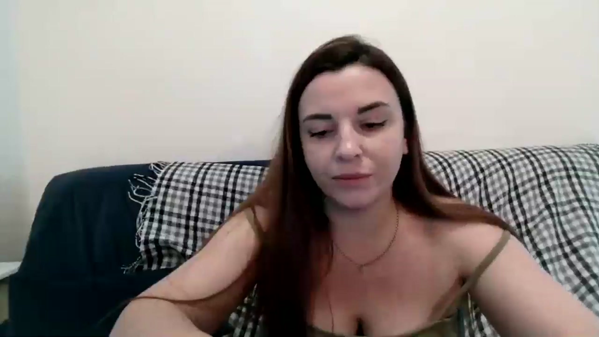 Gallery image thumbnail from HoneyPapaya's myfreecams stream on, 12/14/2024, 13:01 image 12 of 20