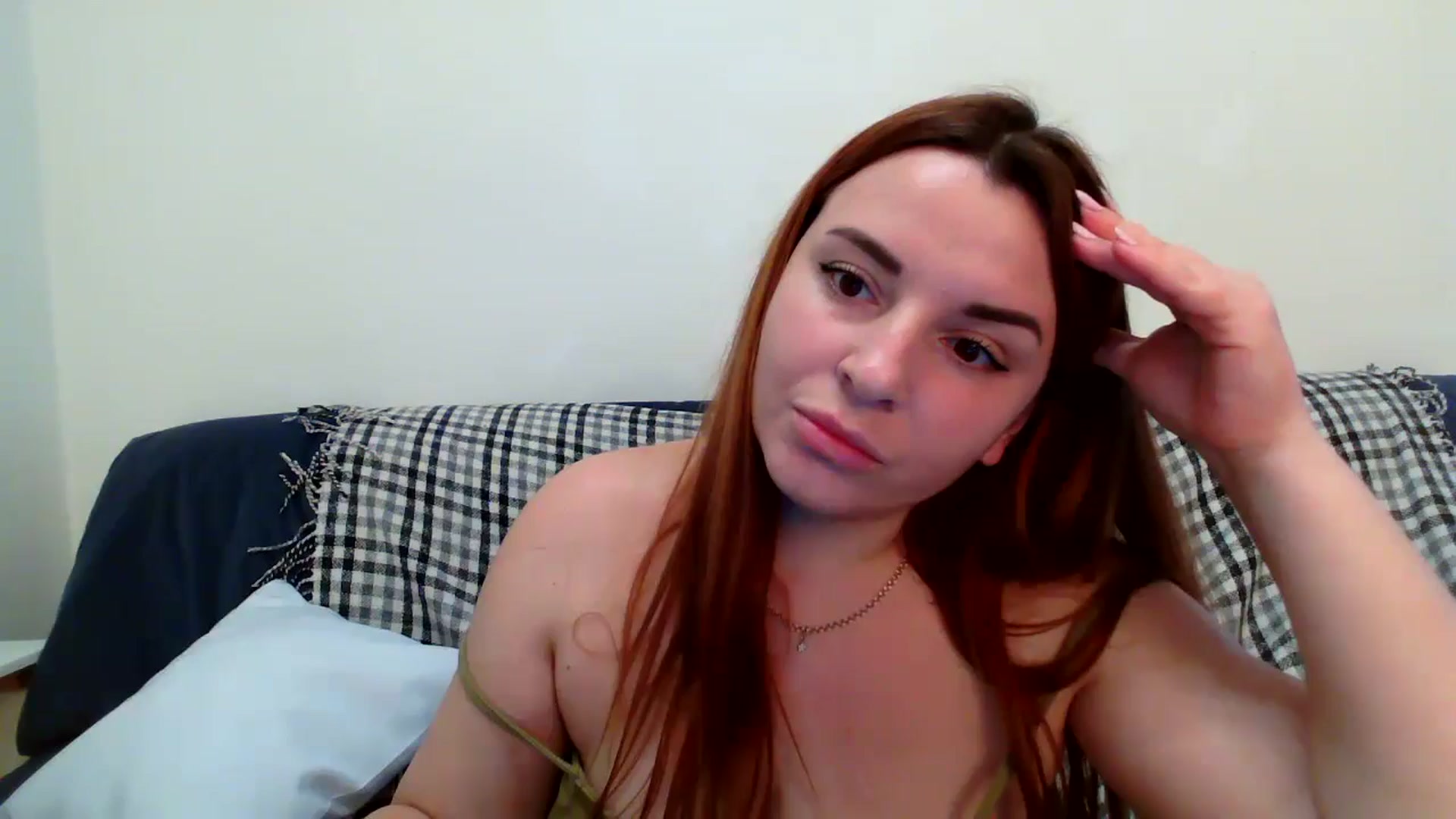 Gallery image thumbnail from HoneyPapaya's myfreecams stream on, 12/24/2024, 13:30 image 19 of 20