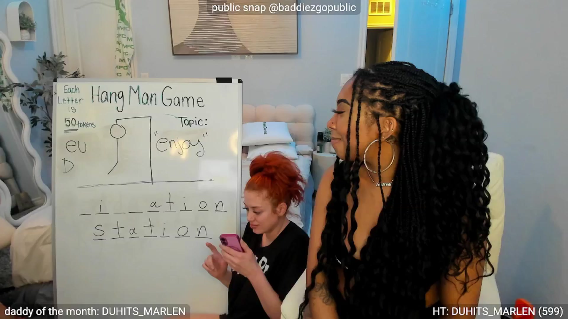 Gallery image thumbnail from HoneyRosa's myfreecams stream on, 03/11/2025, 08:17 image 2 of 20