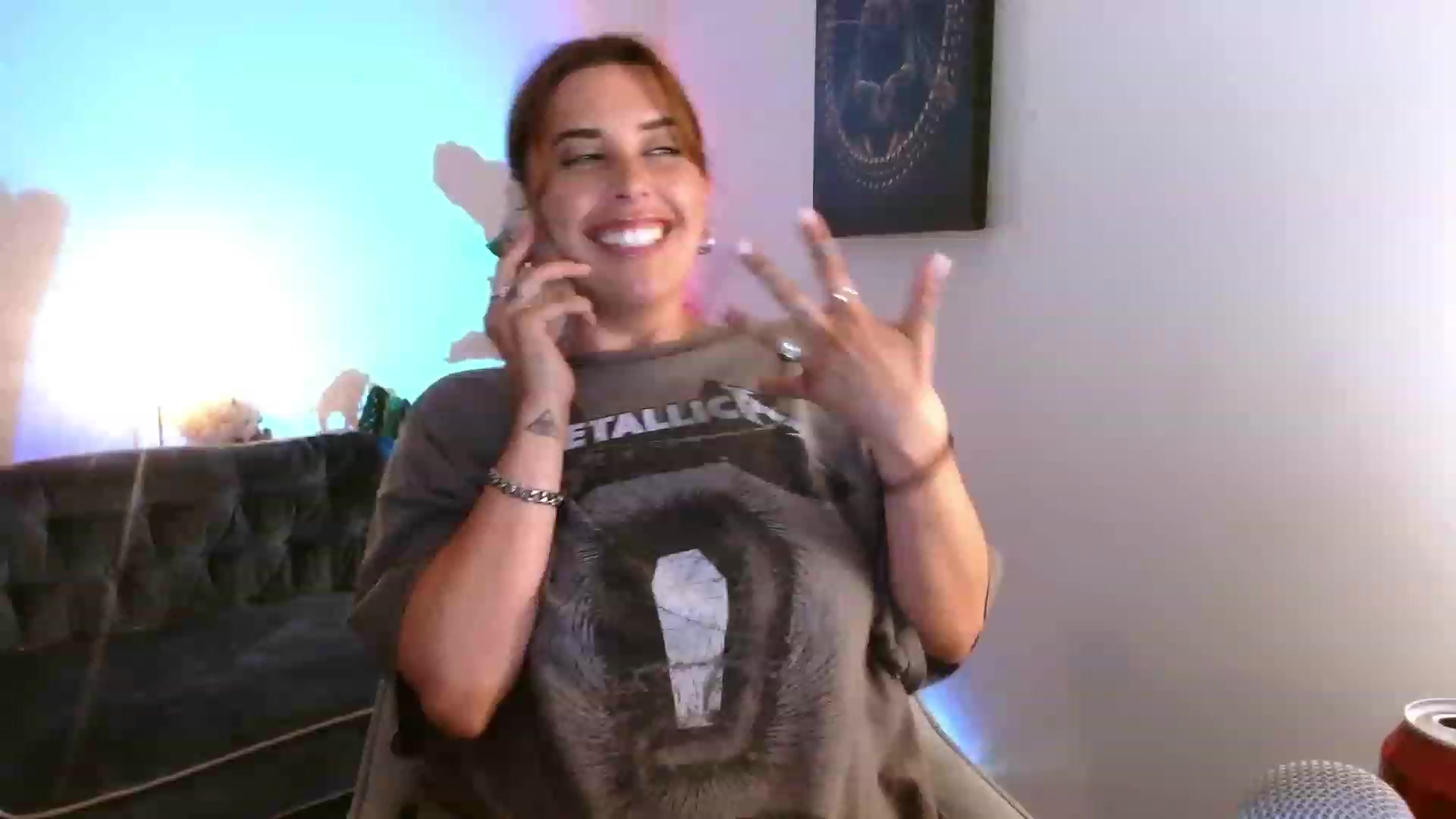 Gallery image thumbnail from HoneyTits_'s myfreecams stream on, 11/18/2022, 10:19 image 18 of 20