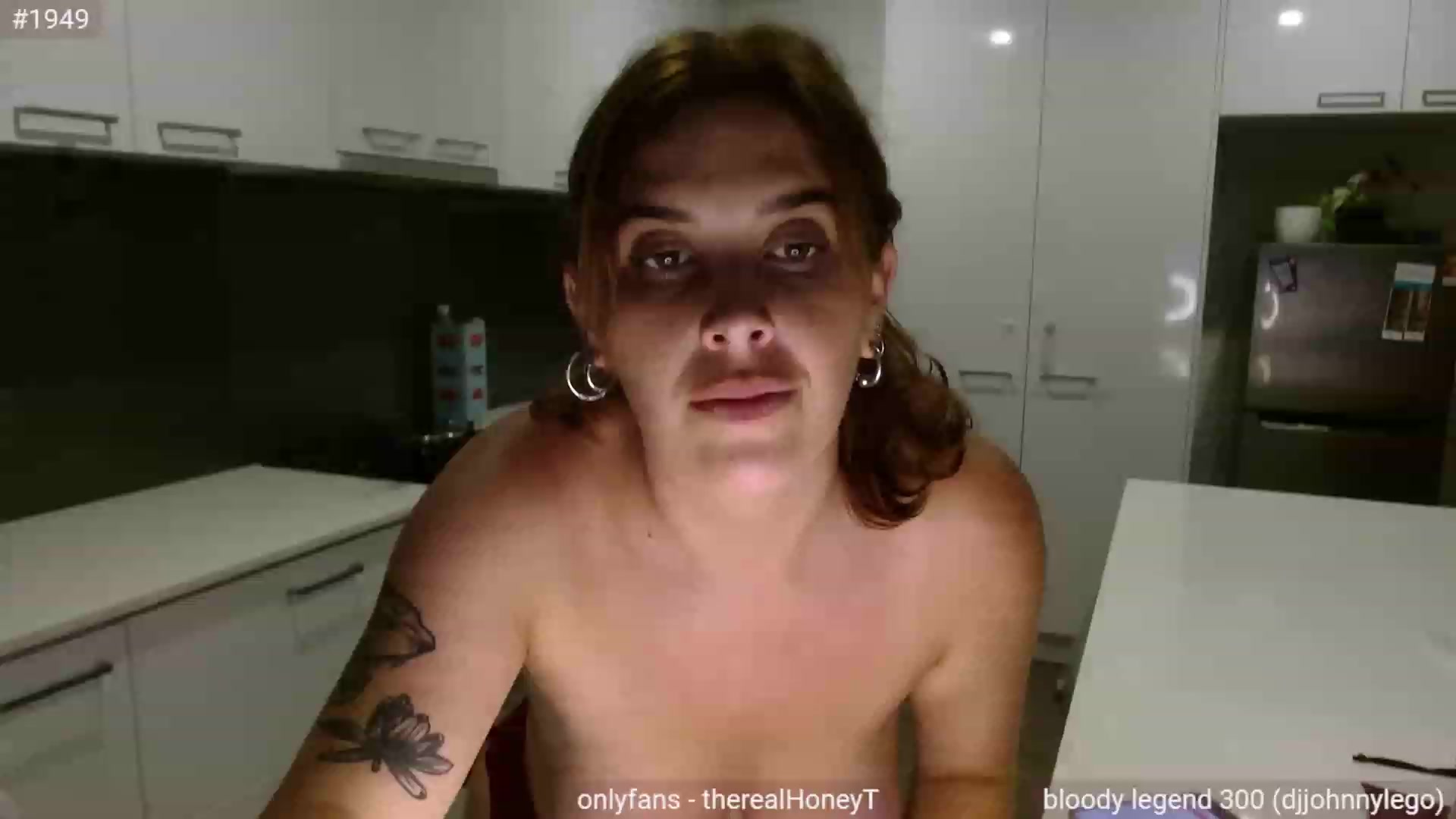 Gallery image thumbnail from HoneyTits_'s myfreecams stream on, 11/26/2022, 10:14 image 13 of 20
