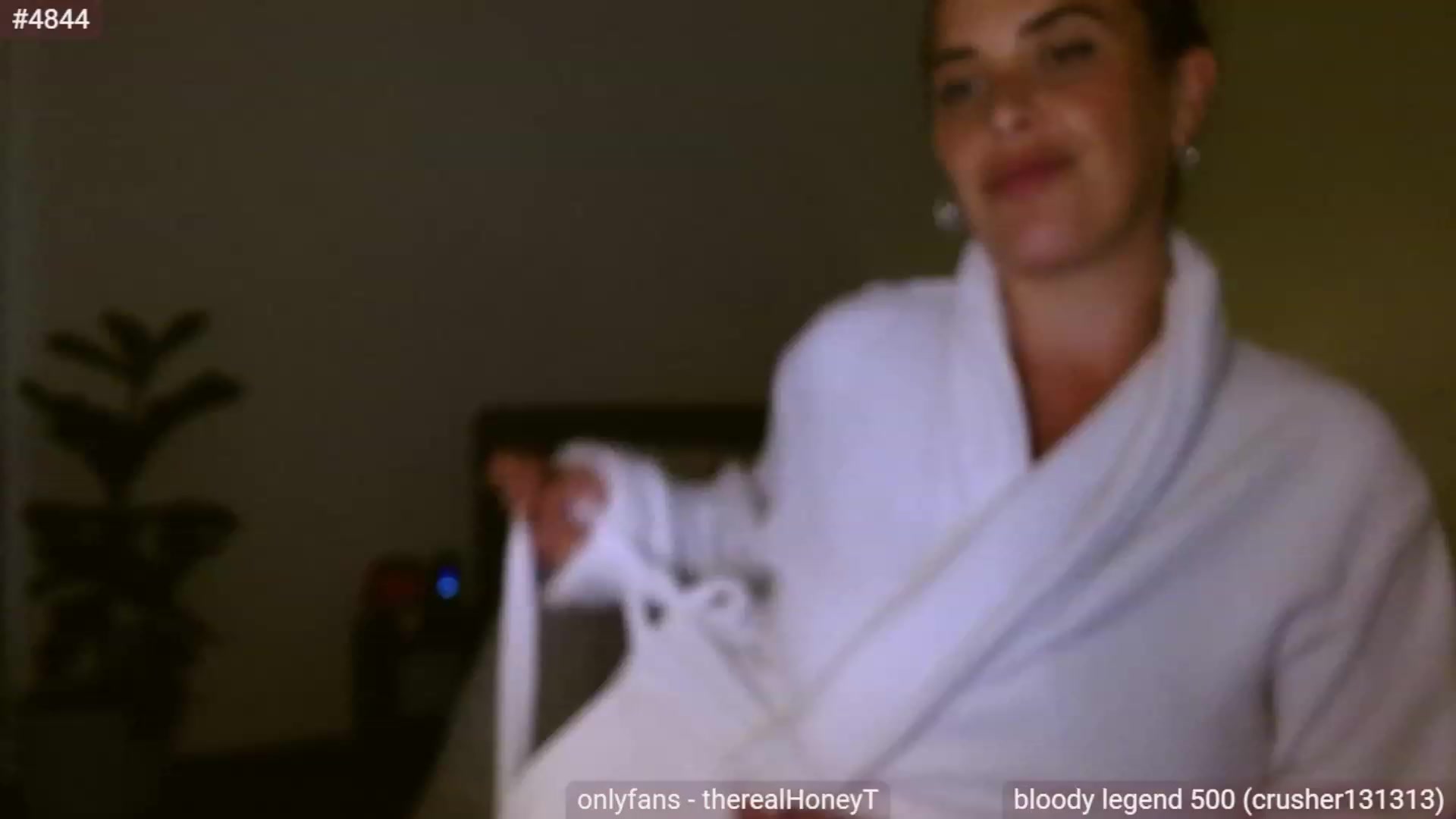 Gallery image thumbnail from HoneyTits_'s myfreecams stream on, 12/07/2022, 08:07 image 10 of 20