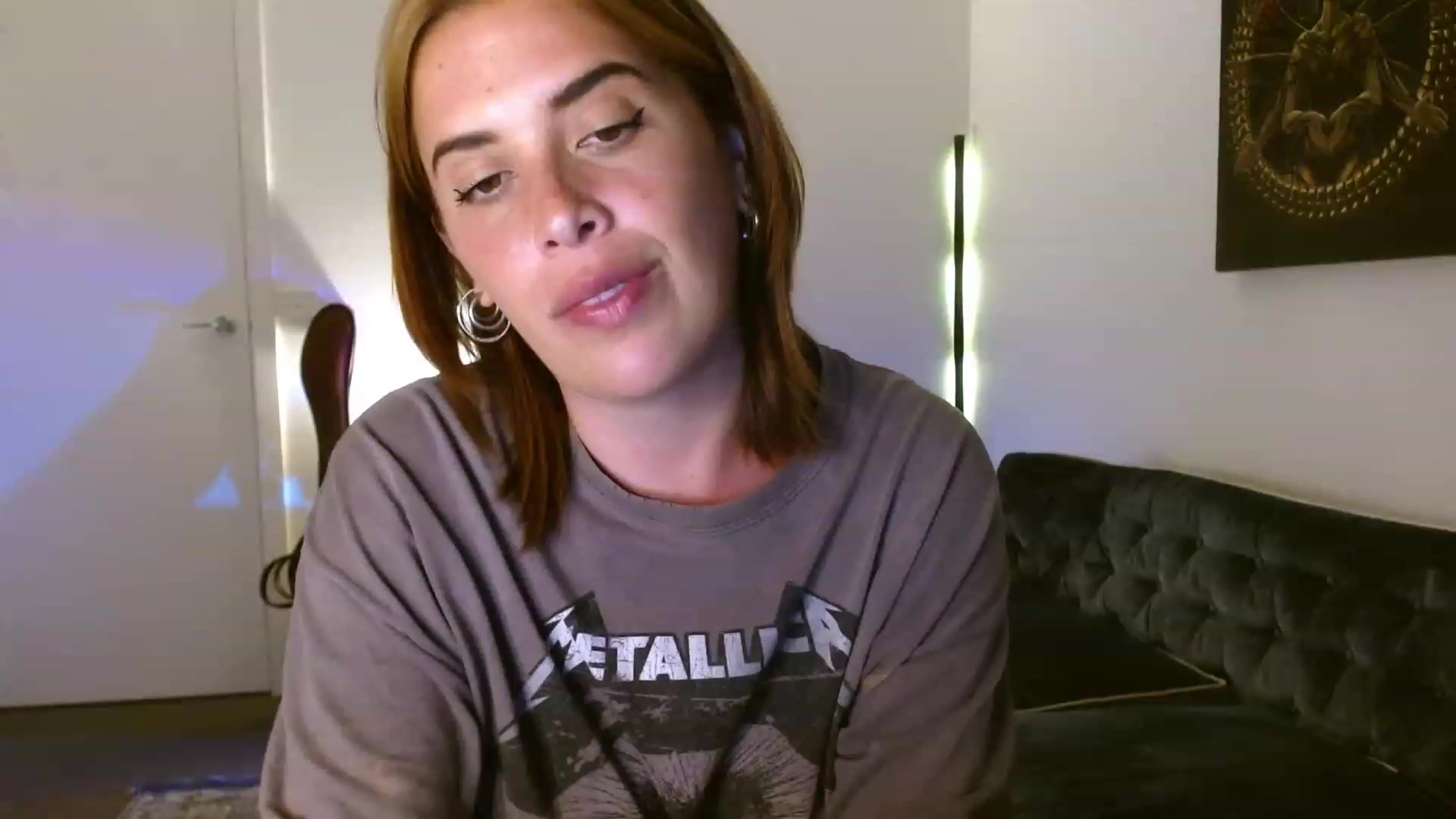 Gallery image thumbnail from HoneyTits_'s myfreecams stream on, 12/19/2022, 11:33 image 14 of 20