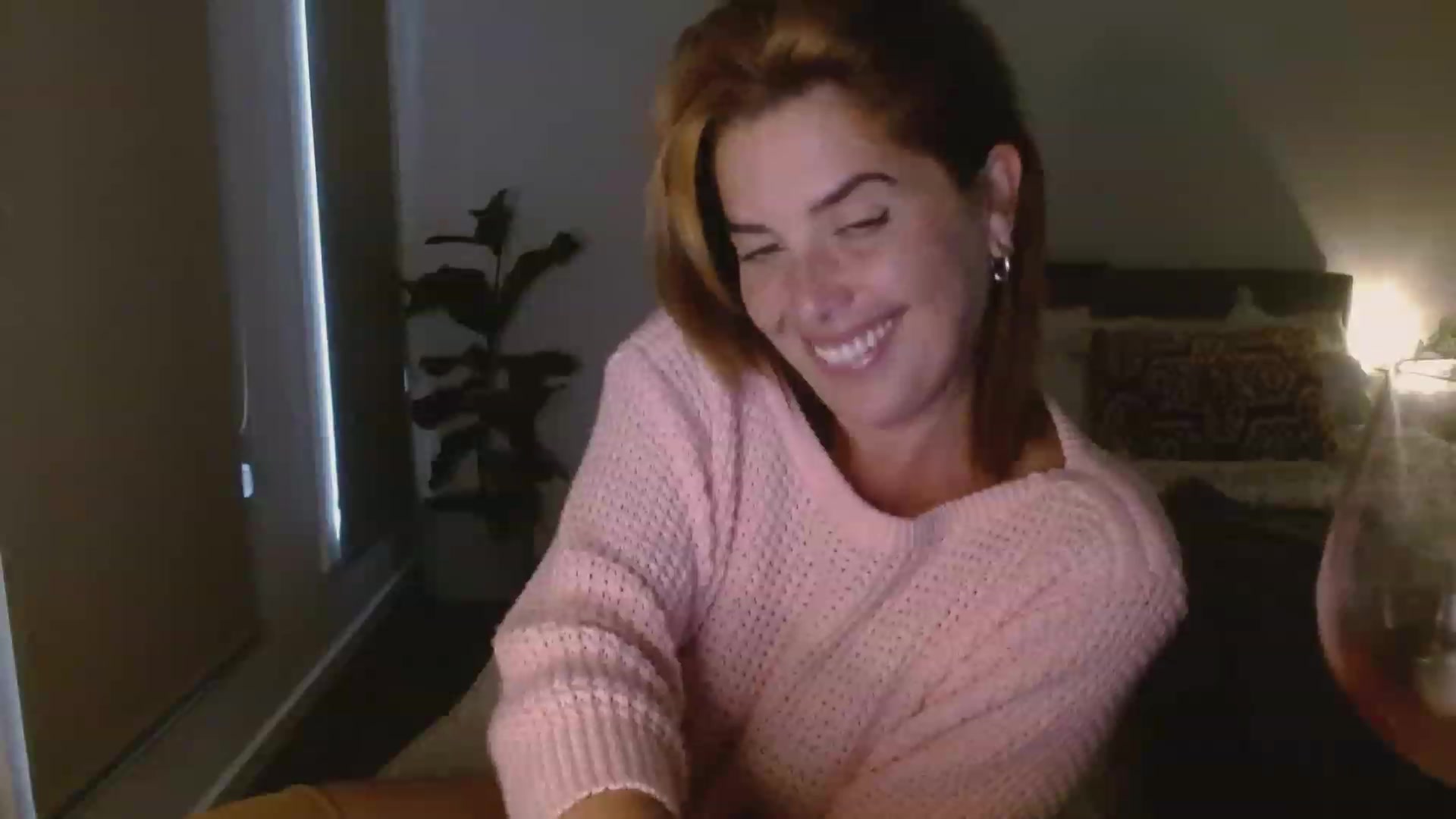 Gallery image thumbnail from HoneyTits_'s myfreecams stream on, 12/29/2022, 09:32 image 8 of 20