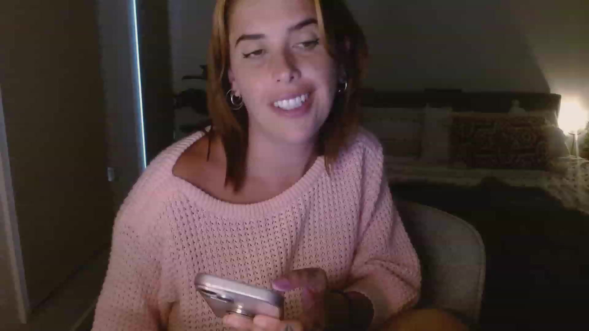 Gallery image thumbnail from HoneyTits_'s myfreecams stream on, 12/29/2022, 09:32 image 5 of 20