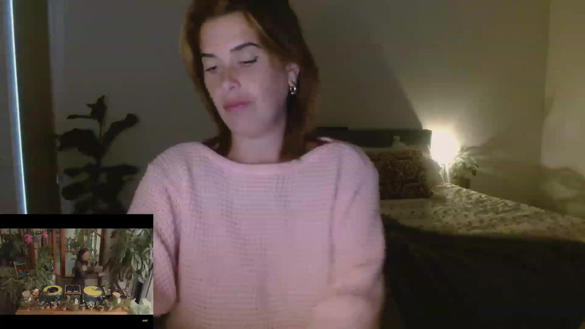 Gallery image thumbnail from HoneyTits_'s myfreecams stream on, 12/29/2022, 09:32 image 15 of 20