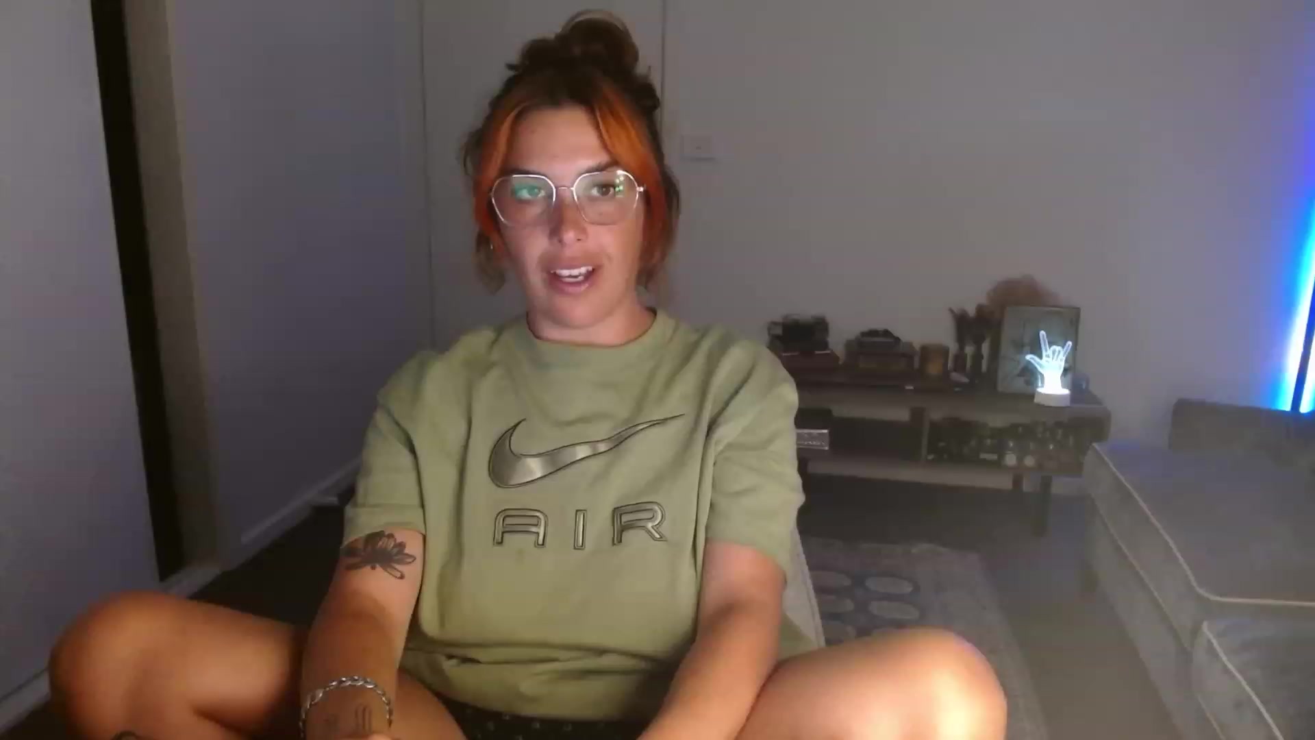 Gallery image thumbnail from HoneyTits_'s myfreecams stream on, 01/25/2023, 13:48 image 9 of 20
