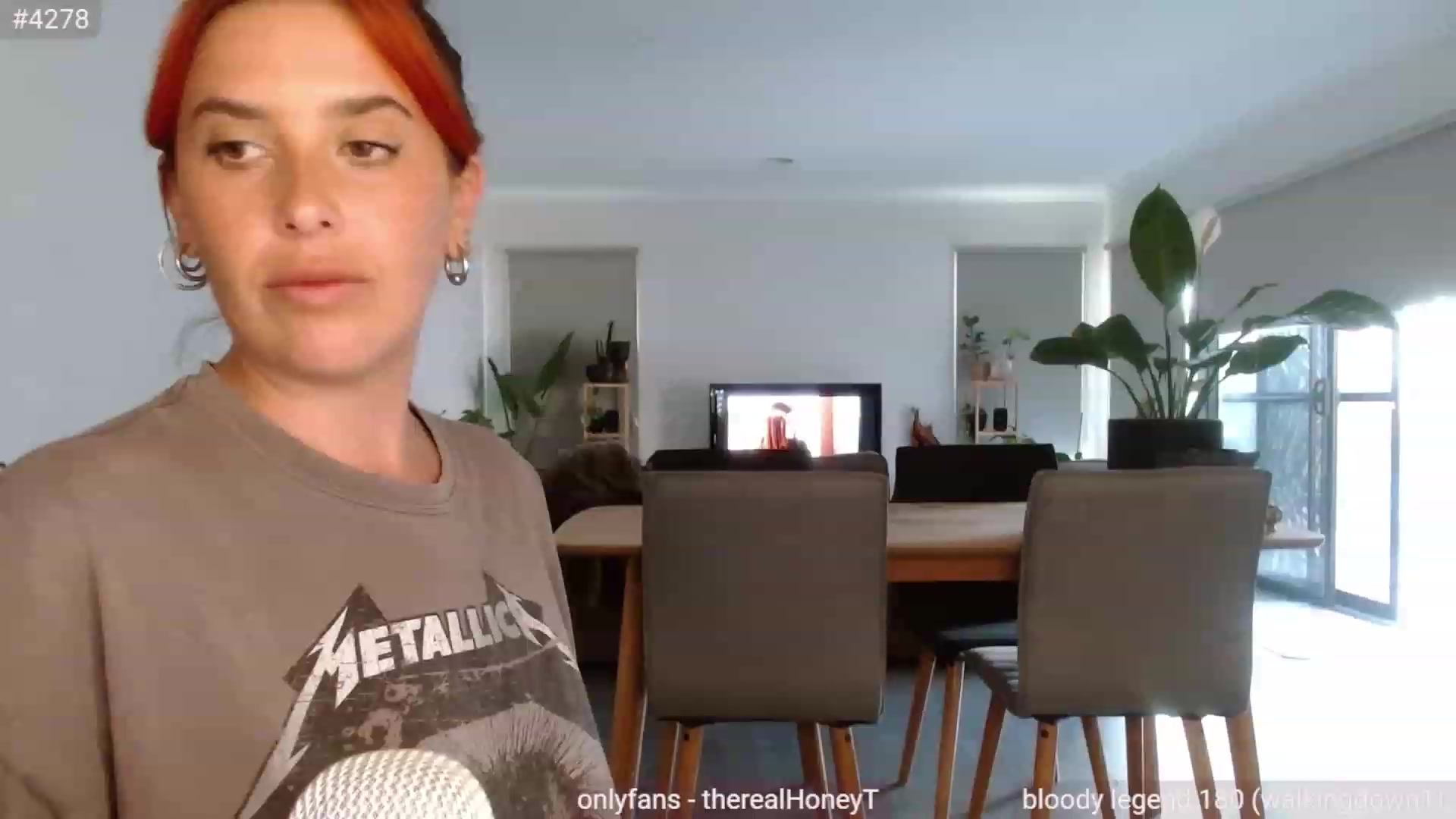 Gallery image thumbnail from HoneyTits_'s myfreecams stream on, 02/13/2023, 09:07 image 5 of 20