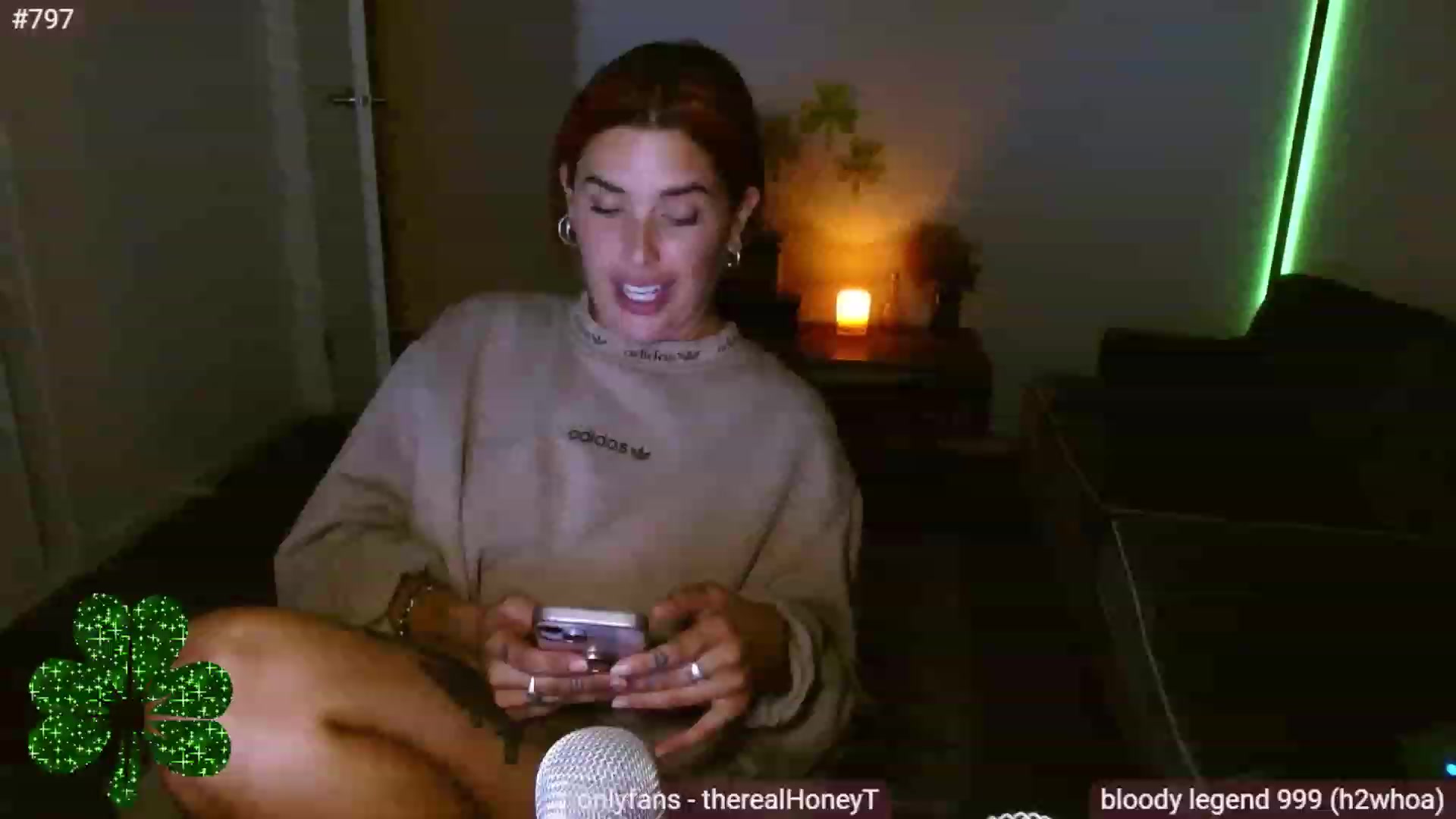 Gallery image thumbnail from HoneyTits_'s myfreecams stream on, 03/18/2023, 10:39 image 10 of 20