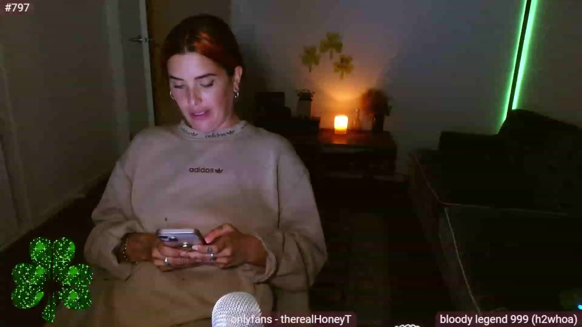Gallery image thumbnail from HoneyTits_'s myfreecams stream on, 03/18/2023, 10:39 image 15 of 20