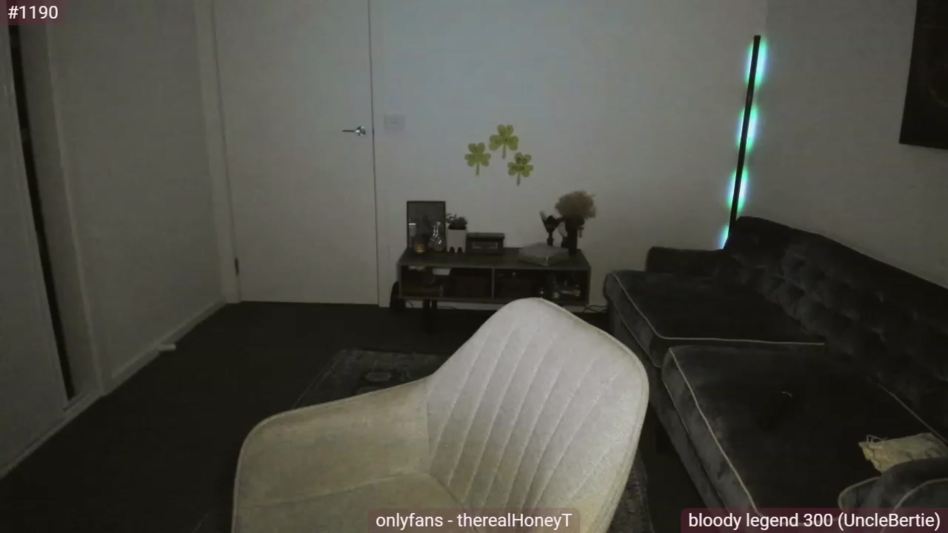 Gallery image thumbnail from HoneyTits_'s myfreecams stream on, 04/03/2023, 12:42 image 13 of 20