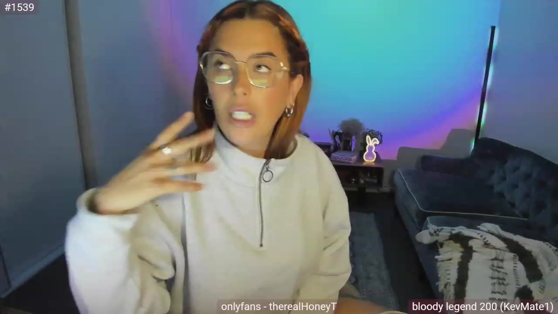 Gallery image thumbnail from HoneyTits_'s myfreecams stream on, 04/10/2023, 13:20 image 10 of 20